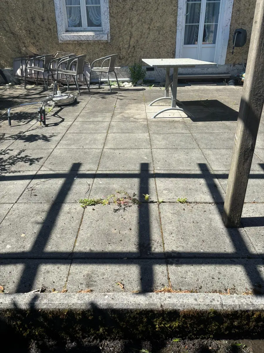 Sitzplatz vor der Reinigung